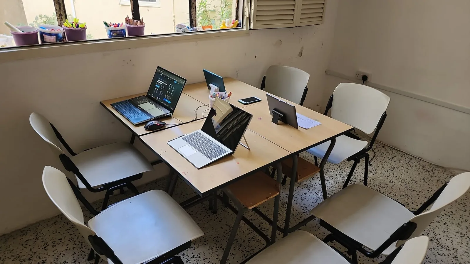 Workspace where Fast Web Malta builds websites